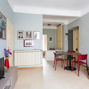 your-nest-in-milan-city-center-apartment.italymilanhotels.net/